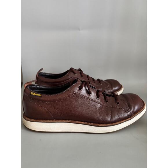 Doc Martens Carris Low Top Shoes Brown Leather Mens Size 12 - EUC - Picture 1 of 10